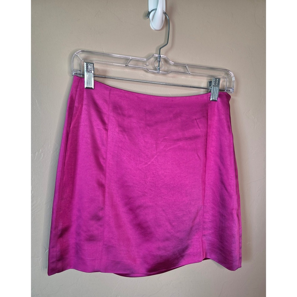 House of Harlow 1960 Pink Satin Mini Skirt Side Zipper Size xs NWT